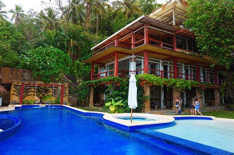 best resorts in negros occidental